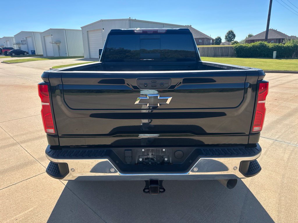 Used 2024 Chevrolet Silverado 2500 LTZ w/ LTZ Premium Package AWD/4WD image 12