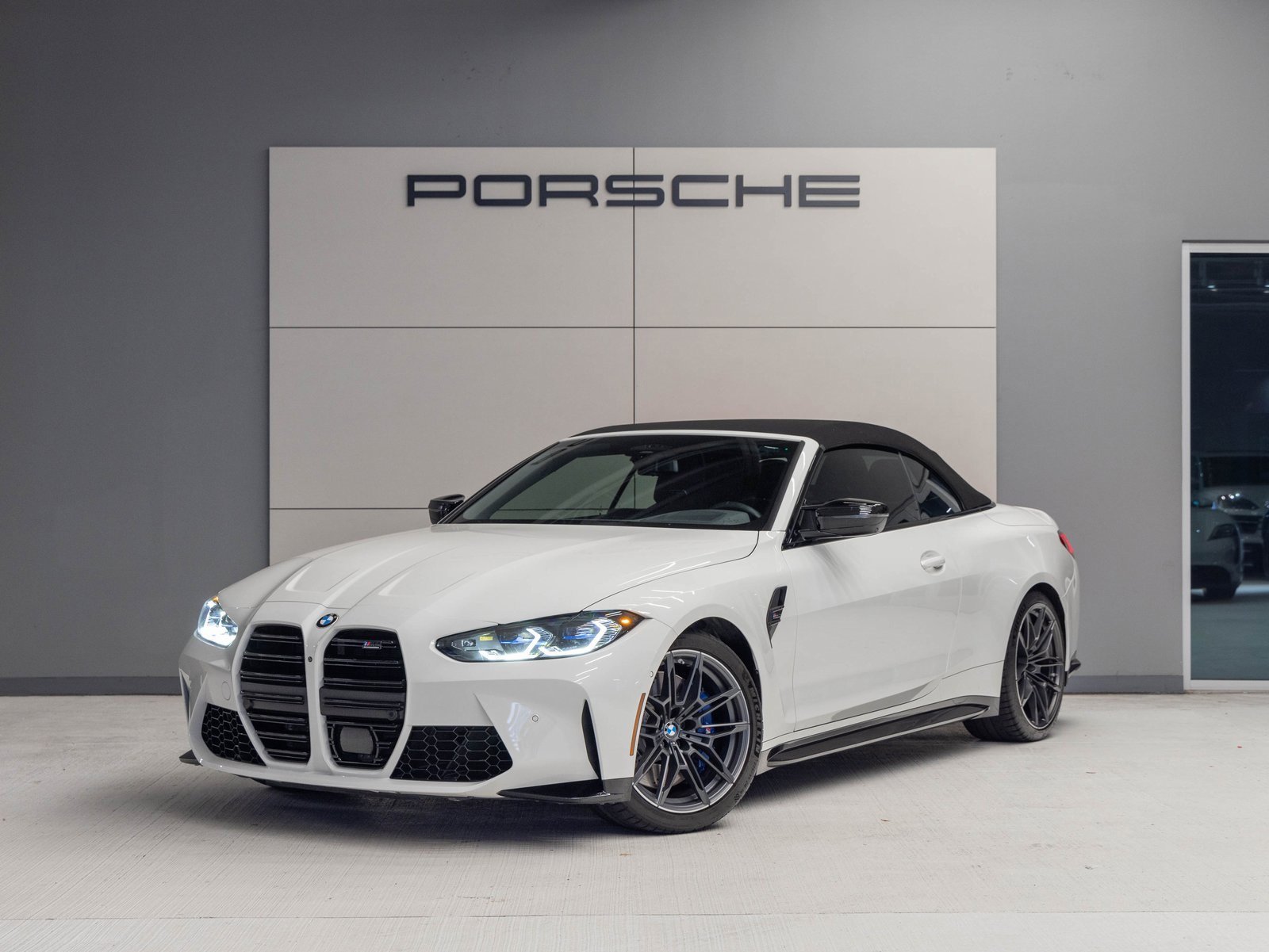 Used 2023 BMW M4 xDrive Competition image 1