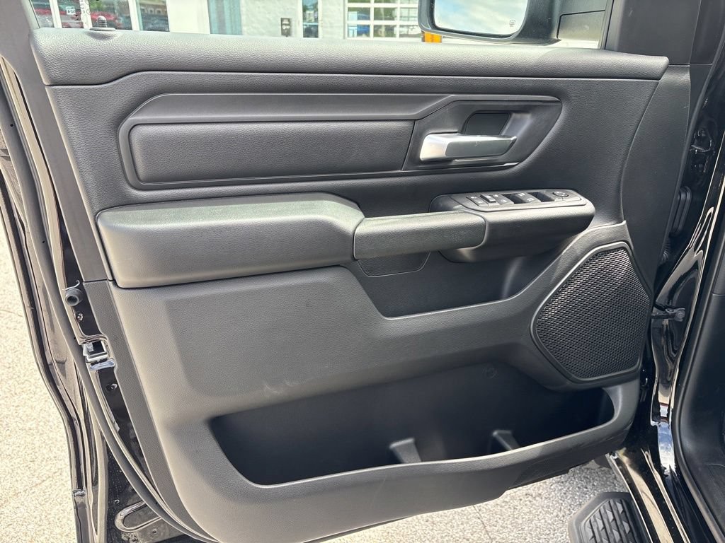 New 2026 RAM 1500 Express AWD/4WD image 8