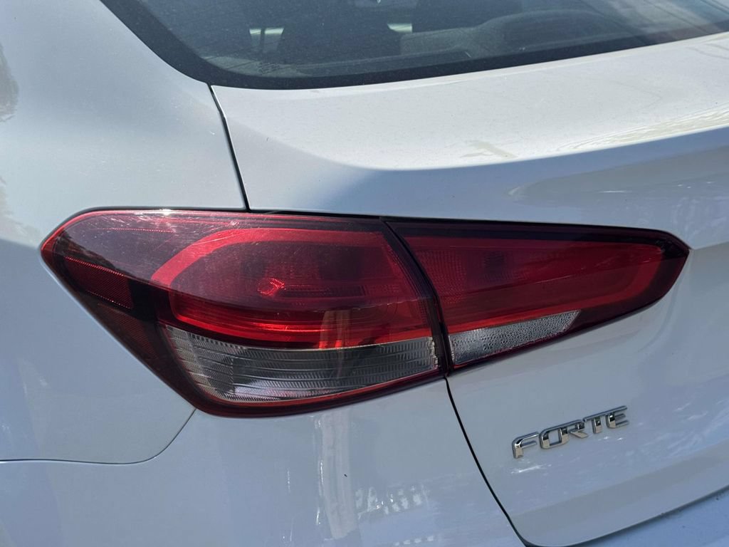 Used 2017 Kia Forte LX FWD image 10