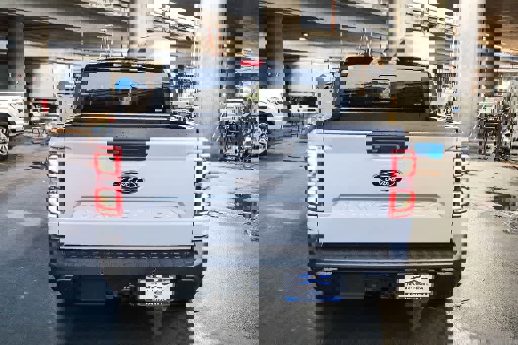 New 2025 Ford Maverick Lariat w/ Black Appearance Package image 7