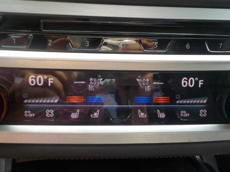 Used 2019 BMW 740i xDrive w/ Executive Package image 17