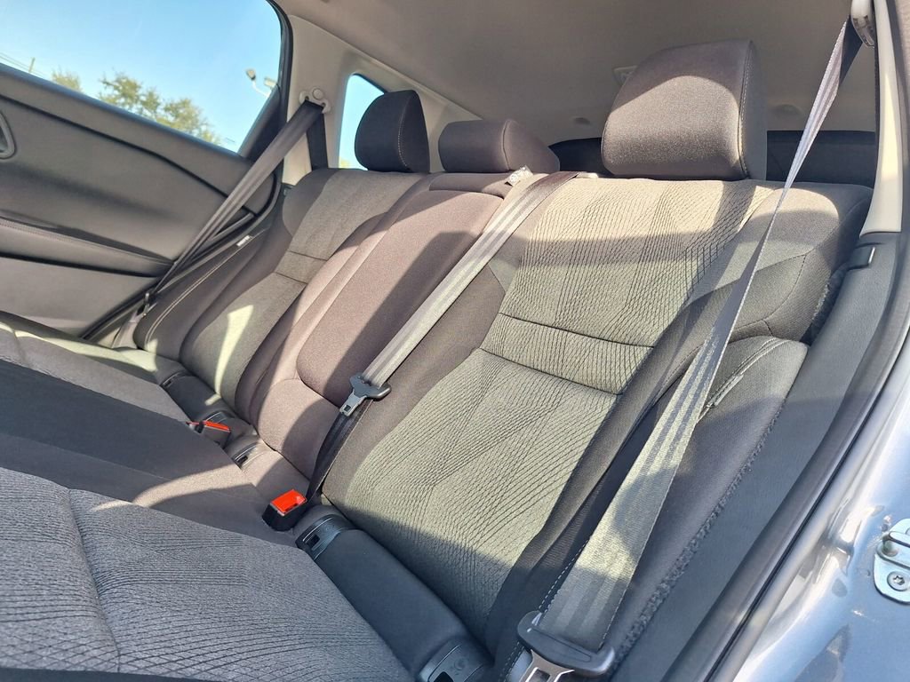 Certified 2025 Nissan Rogue SV image 21