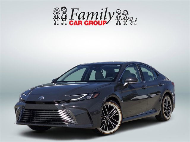 Used 2025 Toyota Camry XLE