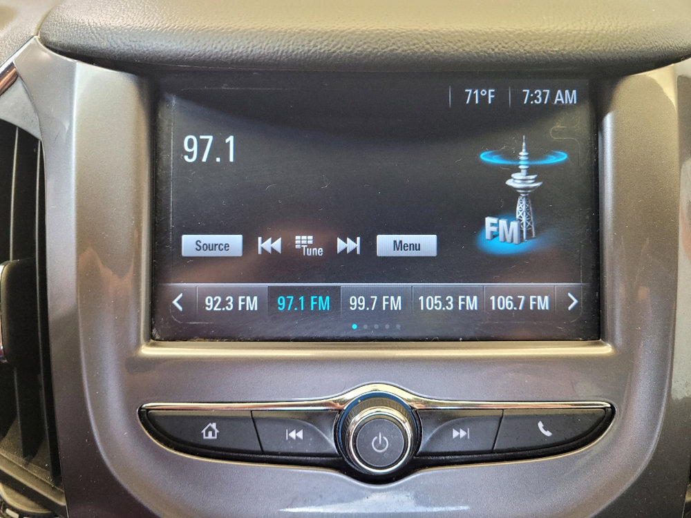 Used 2017 Chevrolet Cruze LT w/ Convenience Package image 25