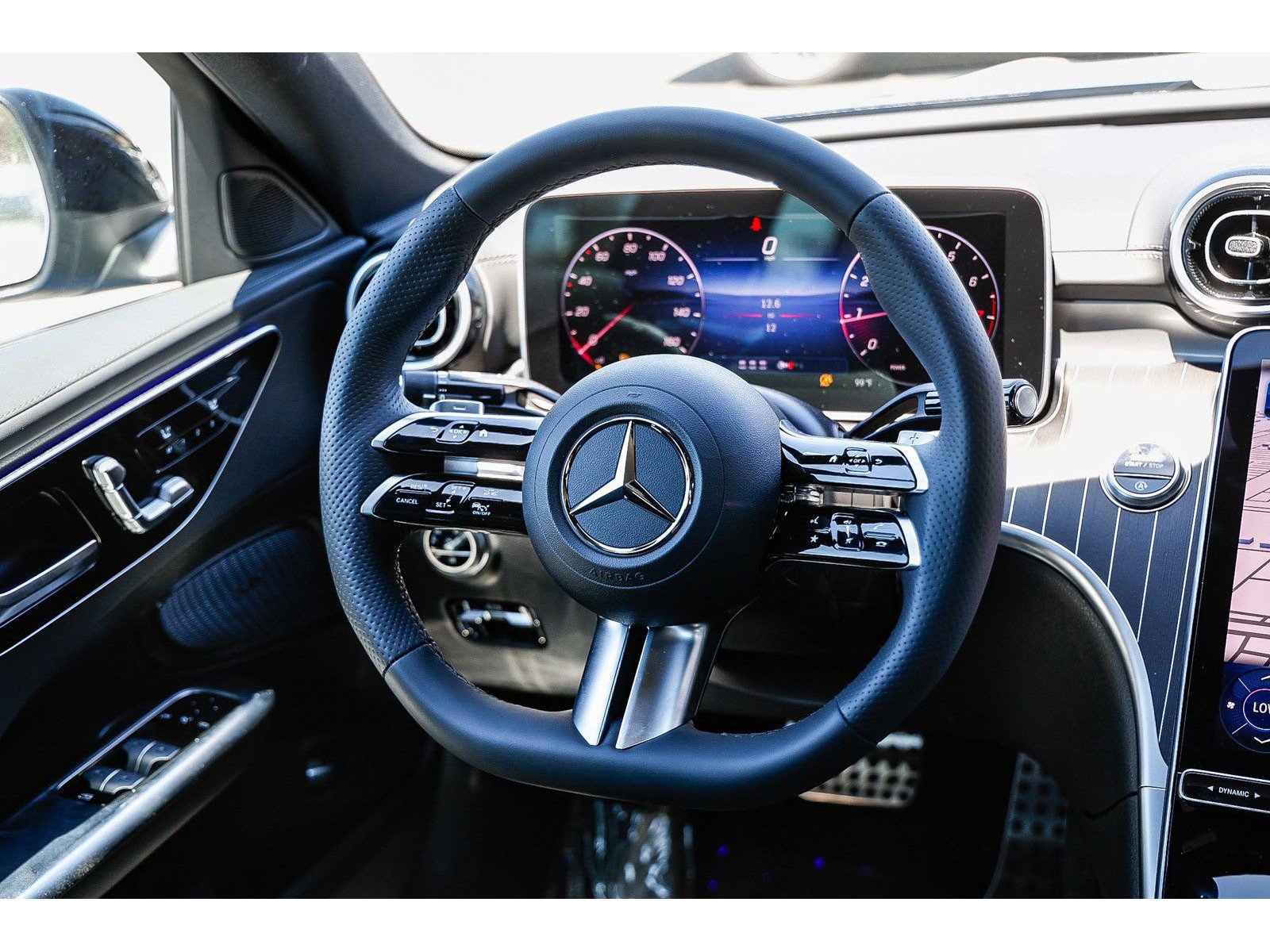 New 2025 Mercedes-Benz C 300 Sedan image 13