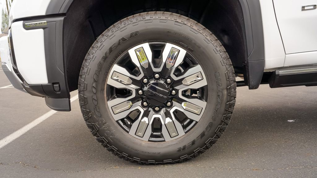 New 2025 GMC Sierra 2500 Denali w/ Denali Reserve Package image 9