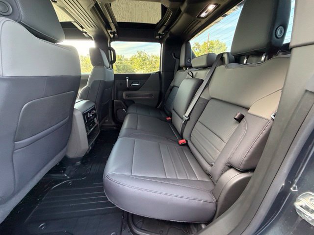 New 2025 GMC Hummer EV 2X AWD/4WD image 16