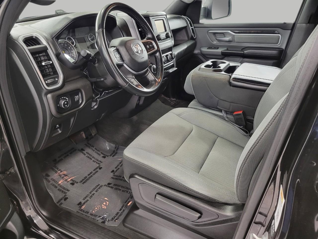 Used 2022 RAM 1500 Big Horn AWD/4WD image 9