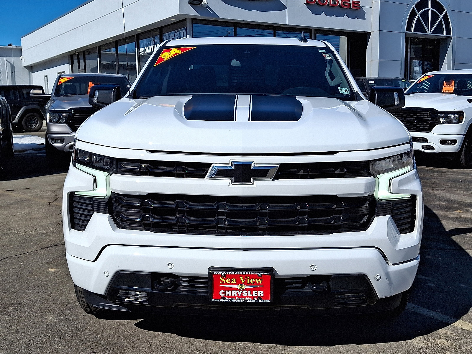 Used 2024 Chevrolet Silverado 1500 RST w/ Rally Edition image 2