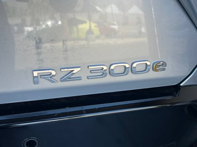 Used 2024 Lexus RZ 300e Premium w/ Accessory Package (2T) FWD image 19