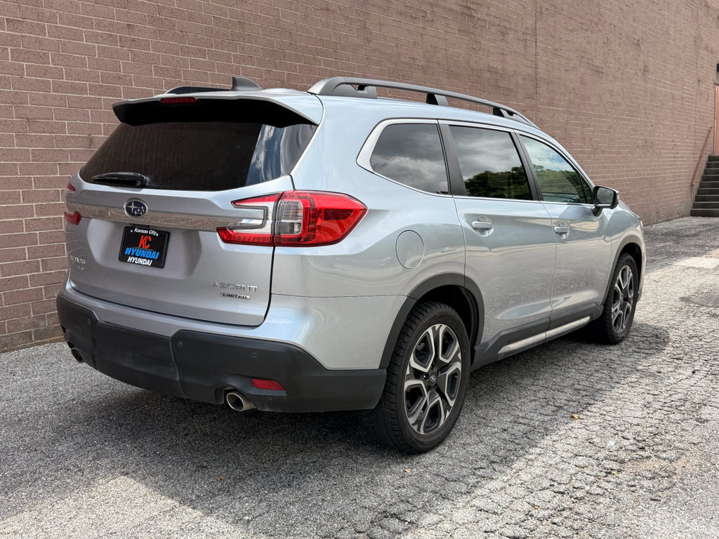 Used 2023 Subaru Ascent Limited w/ Technology Package AWD/4WD image 5