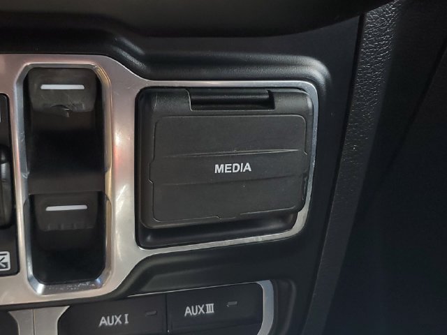 Certified 2020 Jeep Gladiator Rubicon AWD/4WD image 30