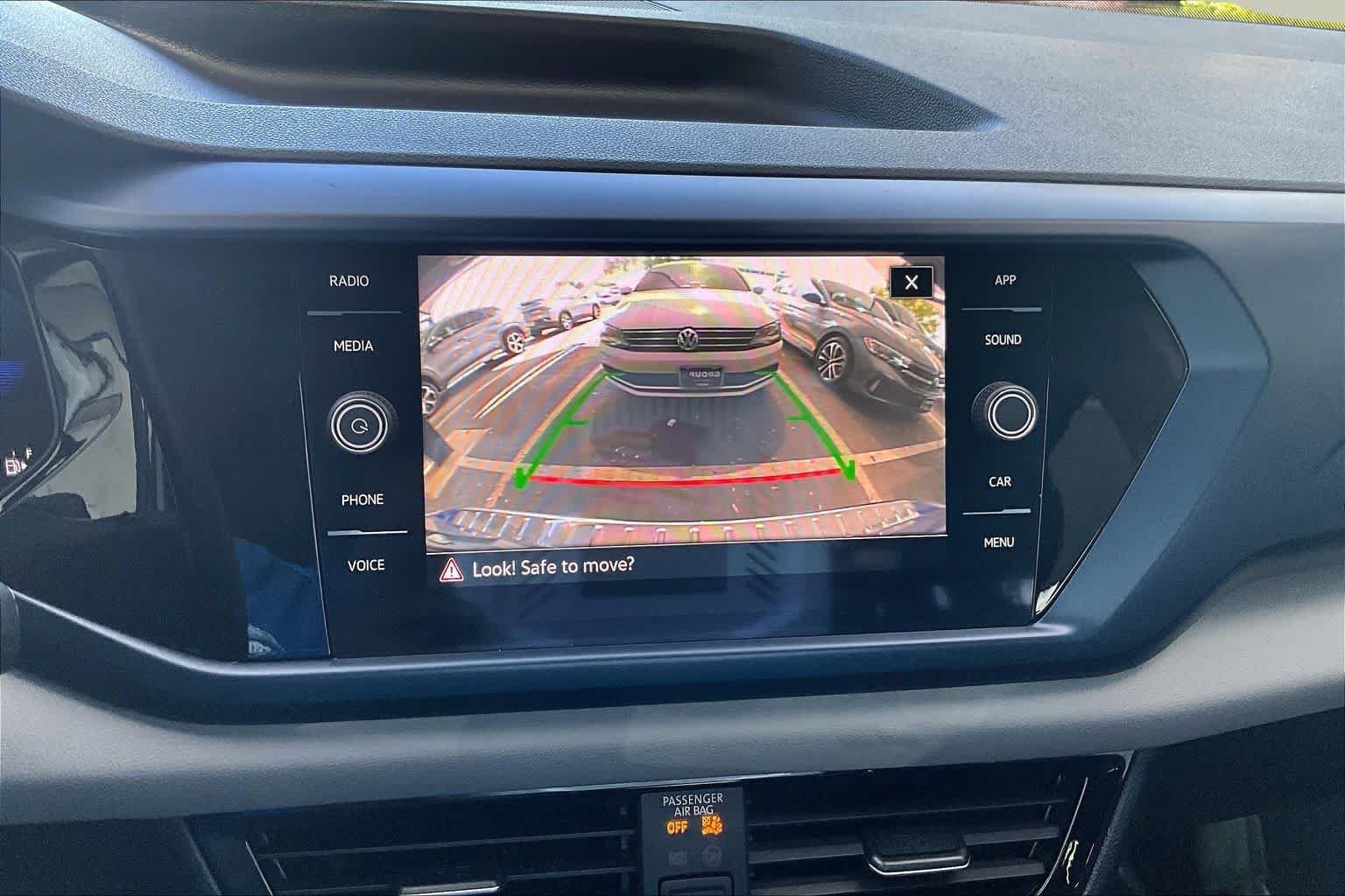 Certified 2023 Volkswagen Taos SE FWD image 27