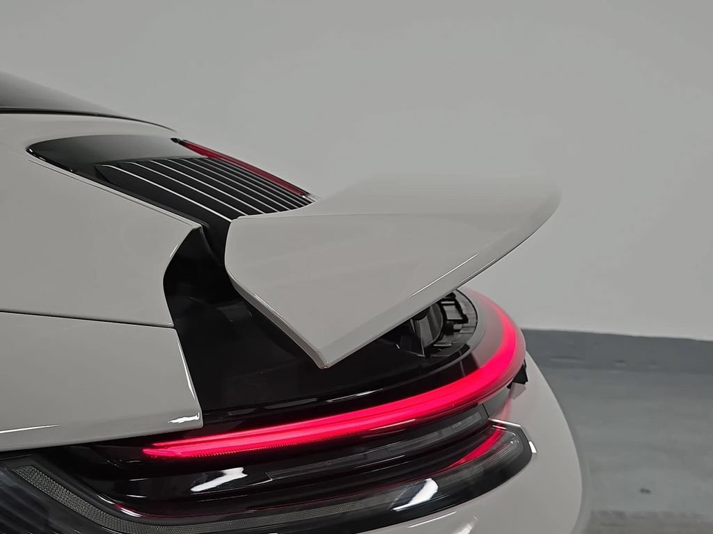 Certified 2021 Porsche 911 AWD/4WD image 31