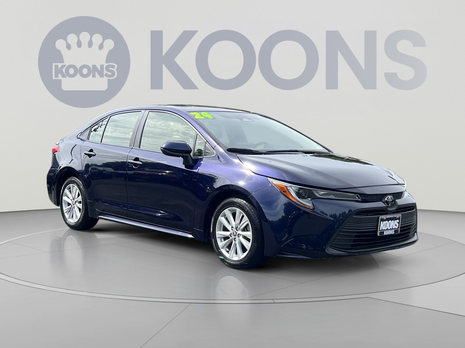 Used 2024 Toyota Corolla LE FWD image 2