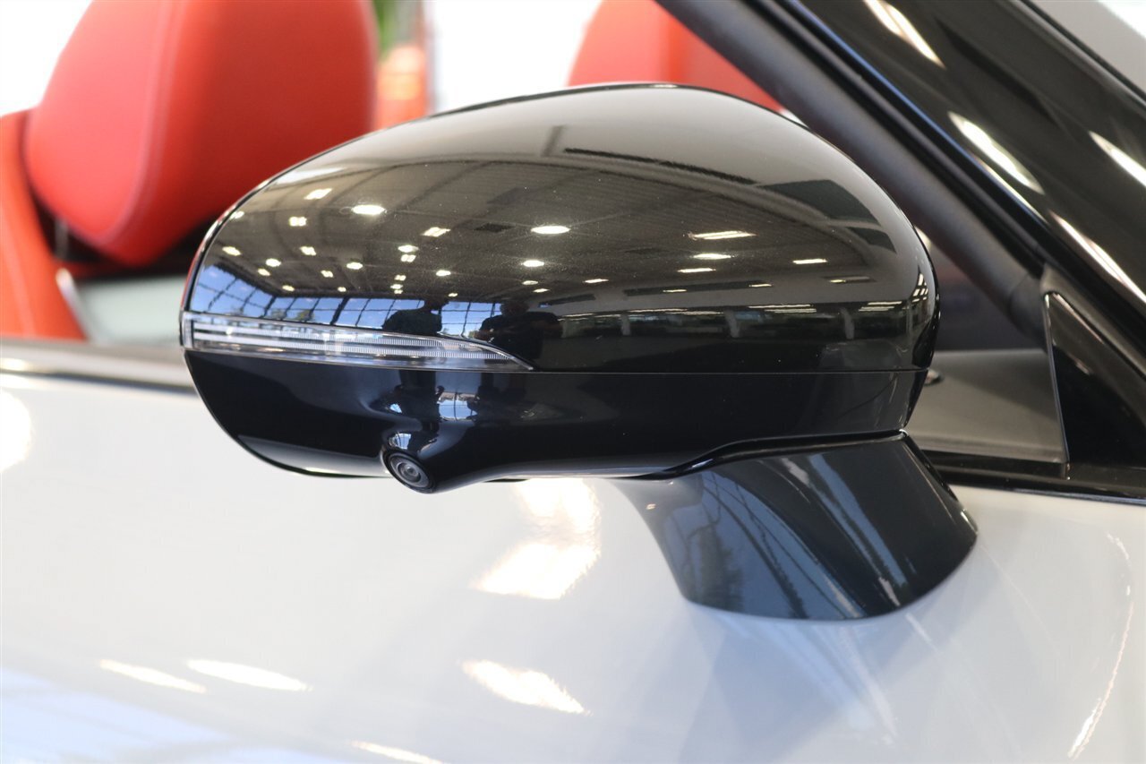 Used 2023 Mercedes-Benz SL 63 AMG 4MATIC w/ Driver Assistance Package image 56