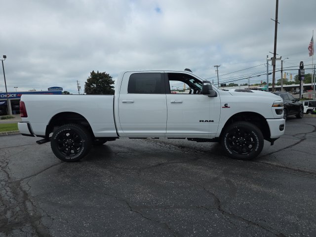 New 2026 RAM 2500 Laramie w/ Night Edition AWD/4WD image 8