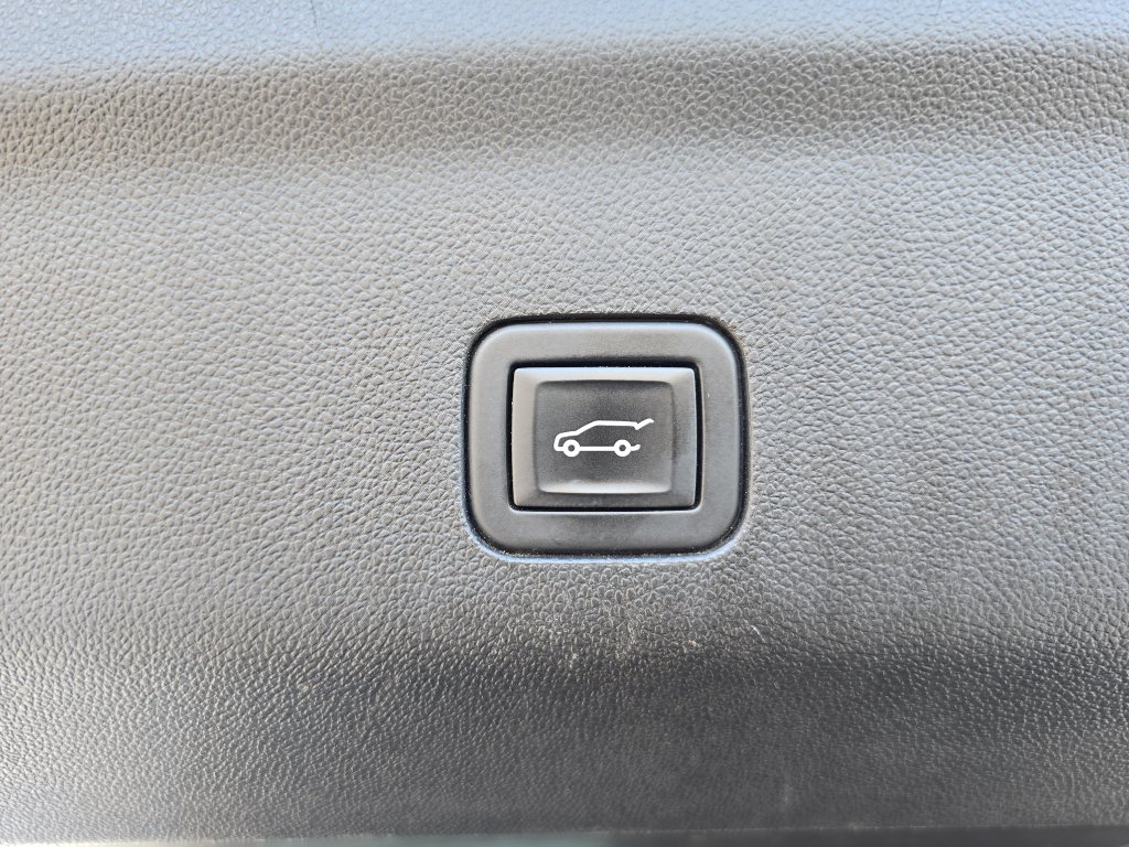 Certified 2024 Chevrolet Suburban Premier AWD/4WD image 27