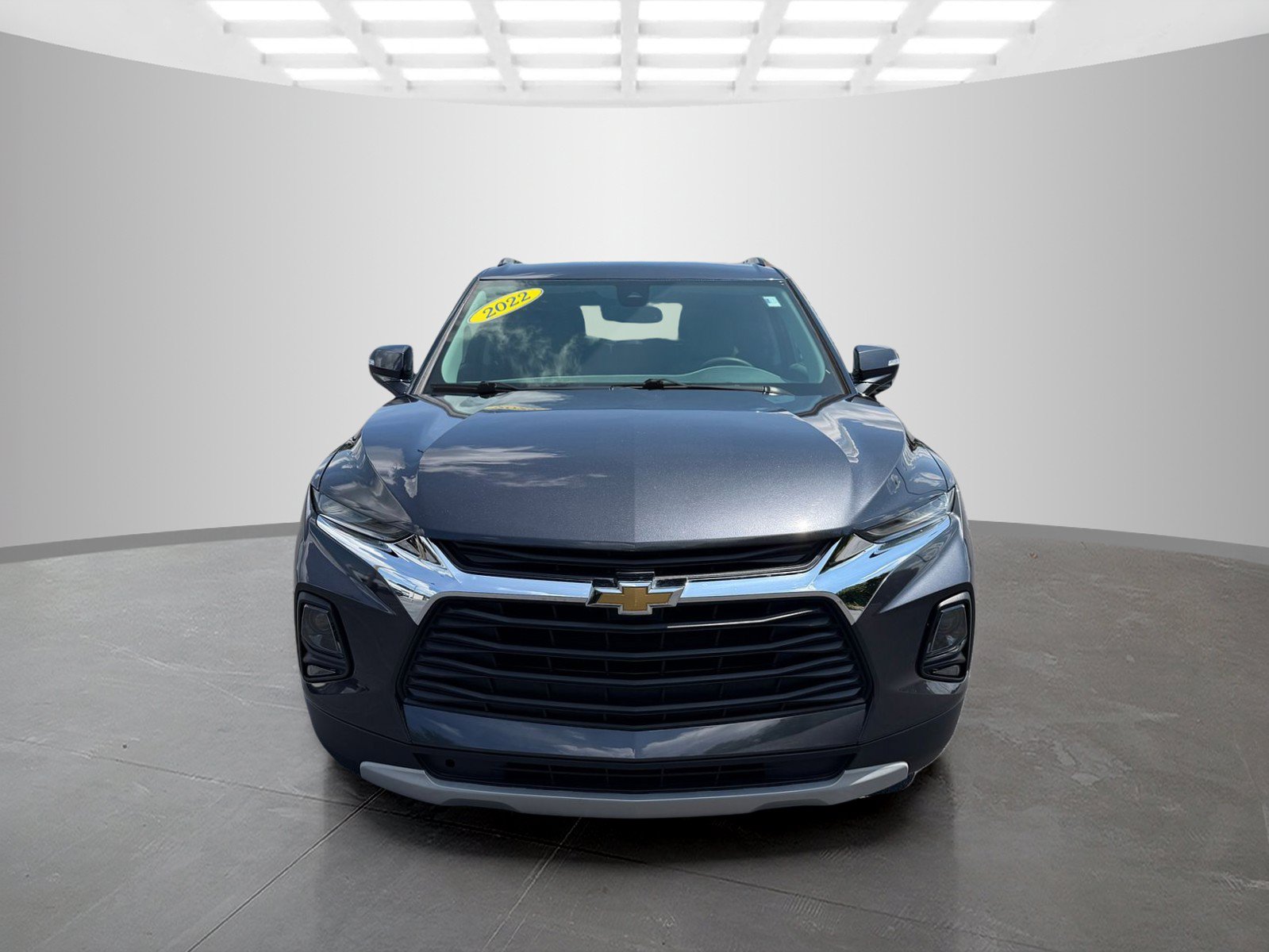 Used 2022 Chevrolet Blazer LT FWD image 2