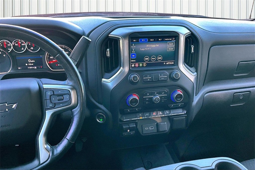 Used 2021 Chevrolet Silverado 1500 RST image 3