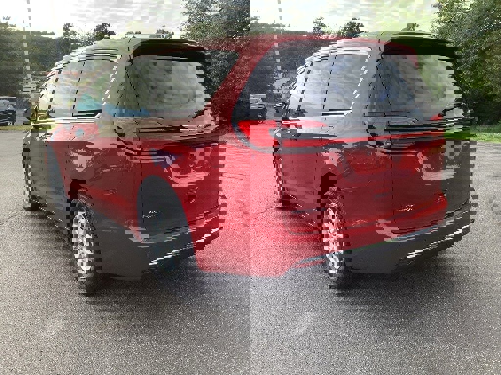 New 2026 Chrysler Pacifica Select image 6