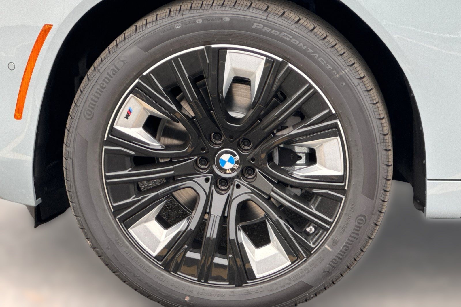 Used 2026 BMW X3 xDrive30i w/ M Sport Package AWD/4WD image 11
