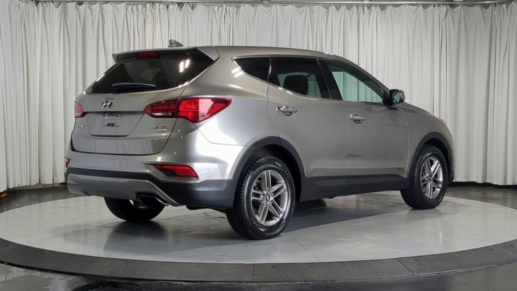 Used 2017 Hyundai Santa Fe Sport AWD/4WD image 10