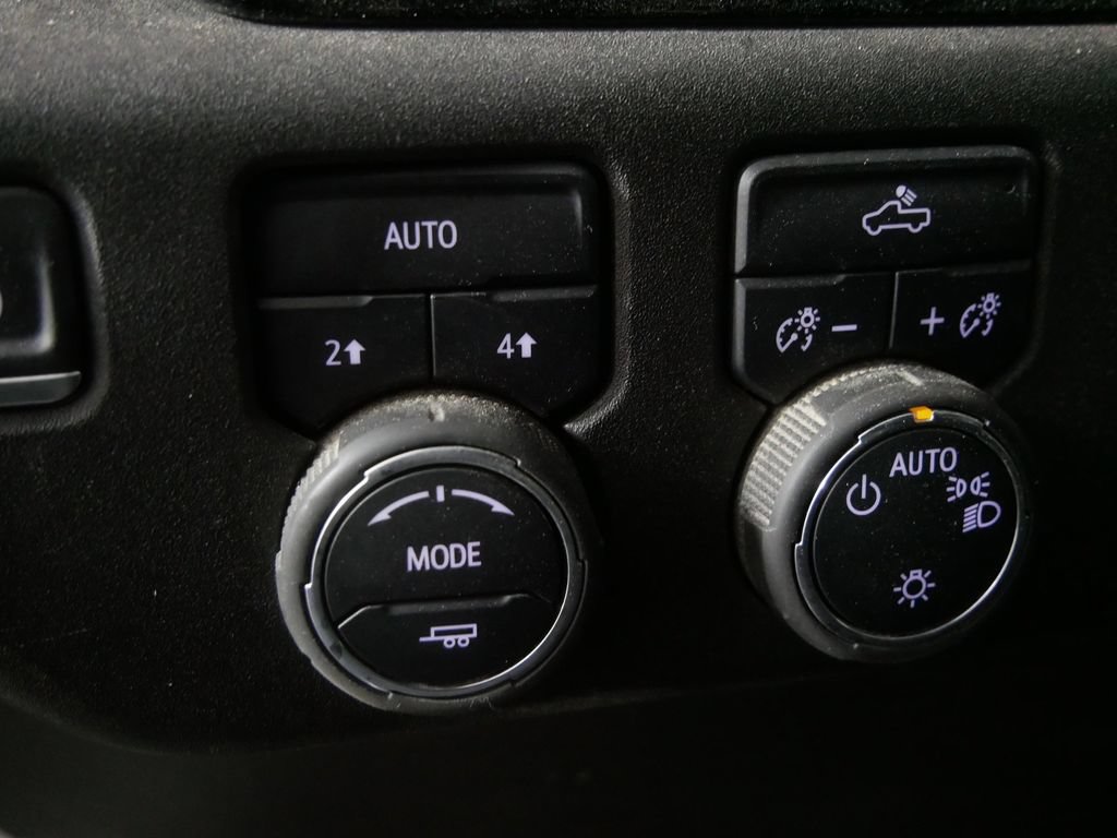 Used 2025 Chevrolet Silverado 1500 LT w/ Work Truck Package AWD/4WD image 14