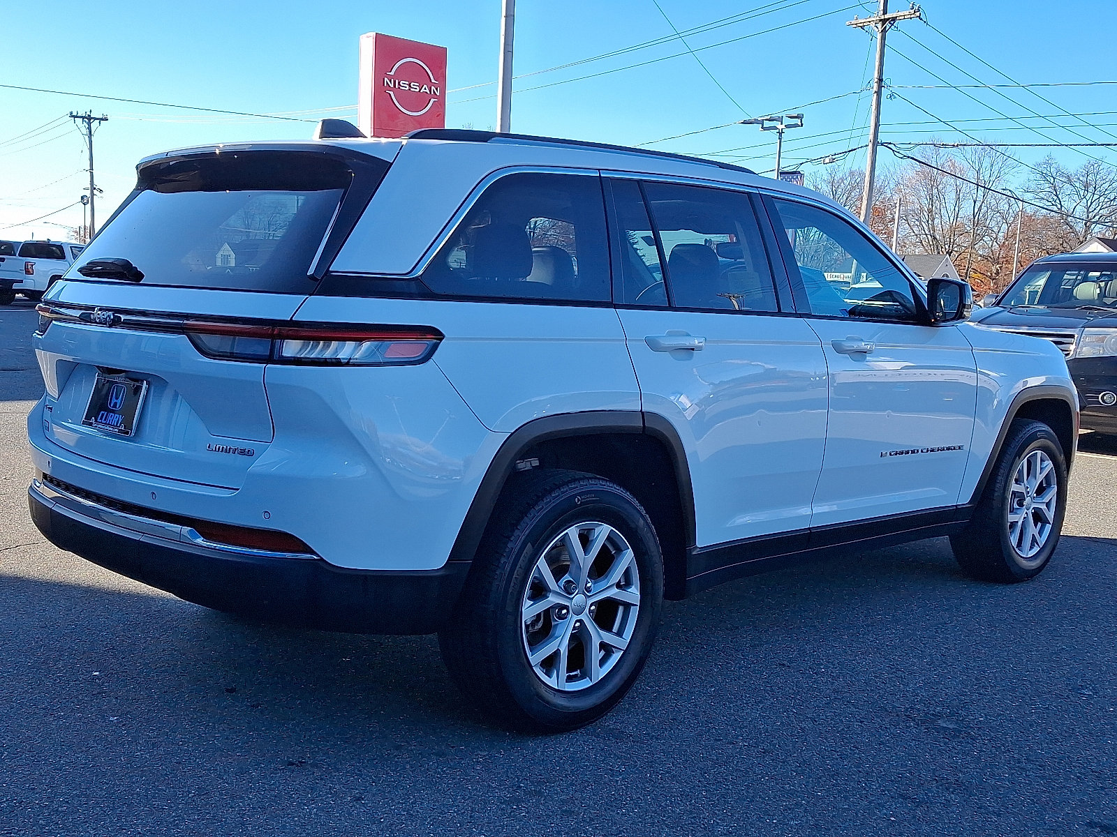 Used 2022 Jeep Grand Cherokee Limited image 4