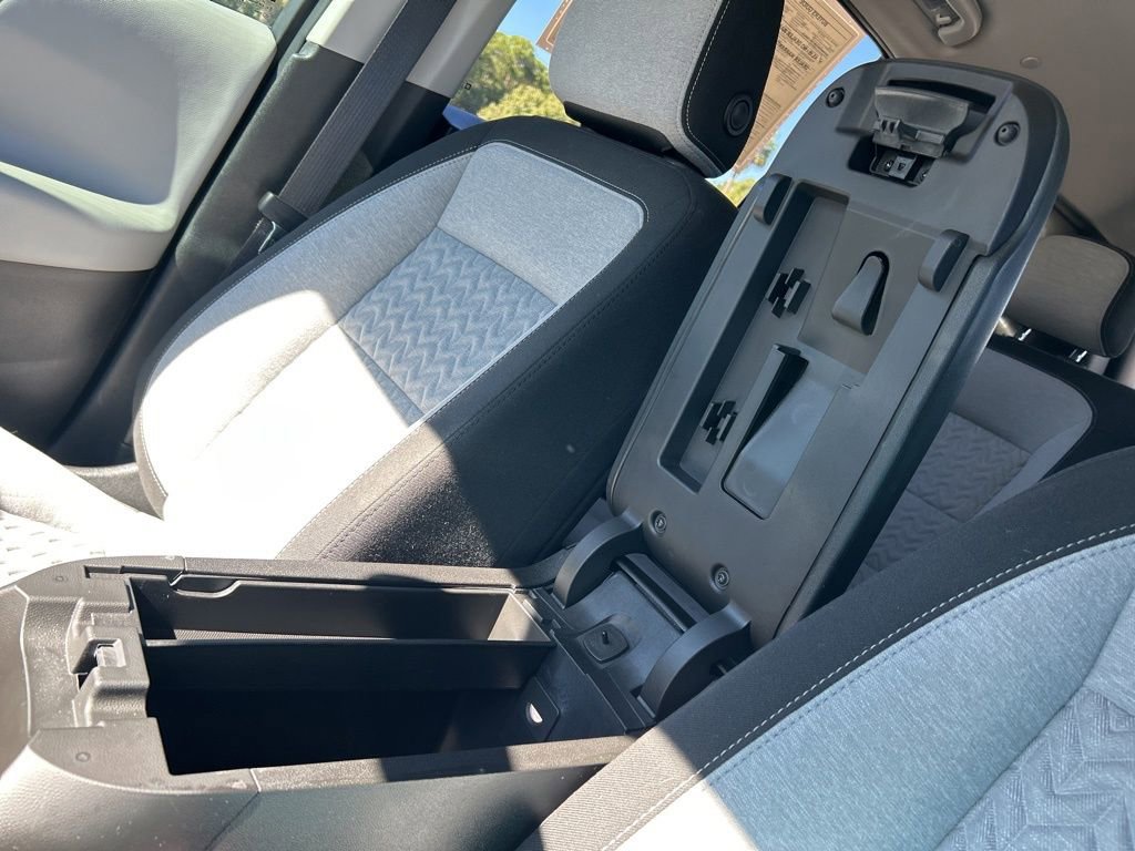 Used 2022 Chevrolet Equinox LS w/ LS Convenience Package image 32