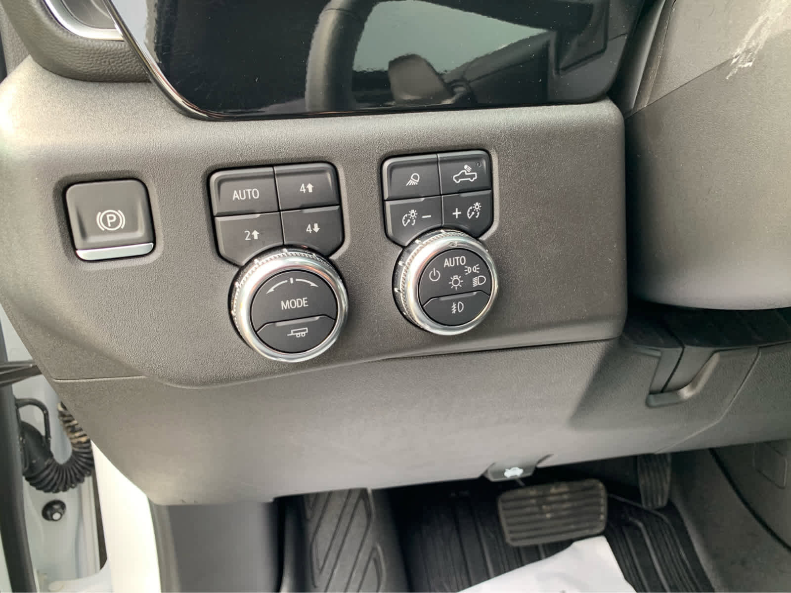 Used 2025 GMC Sierra 1500 Elevation w/ Elevation Premium Package image 12