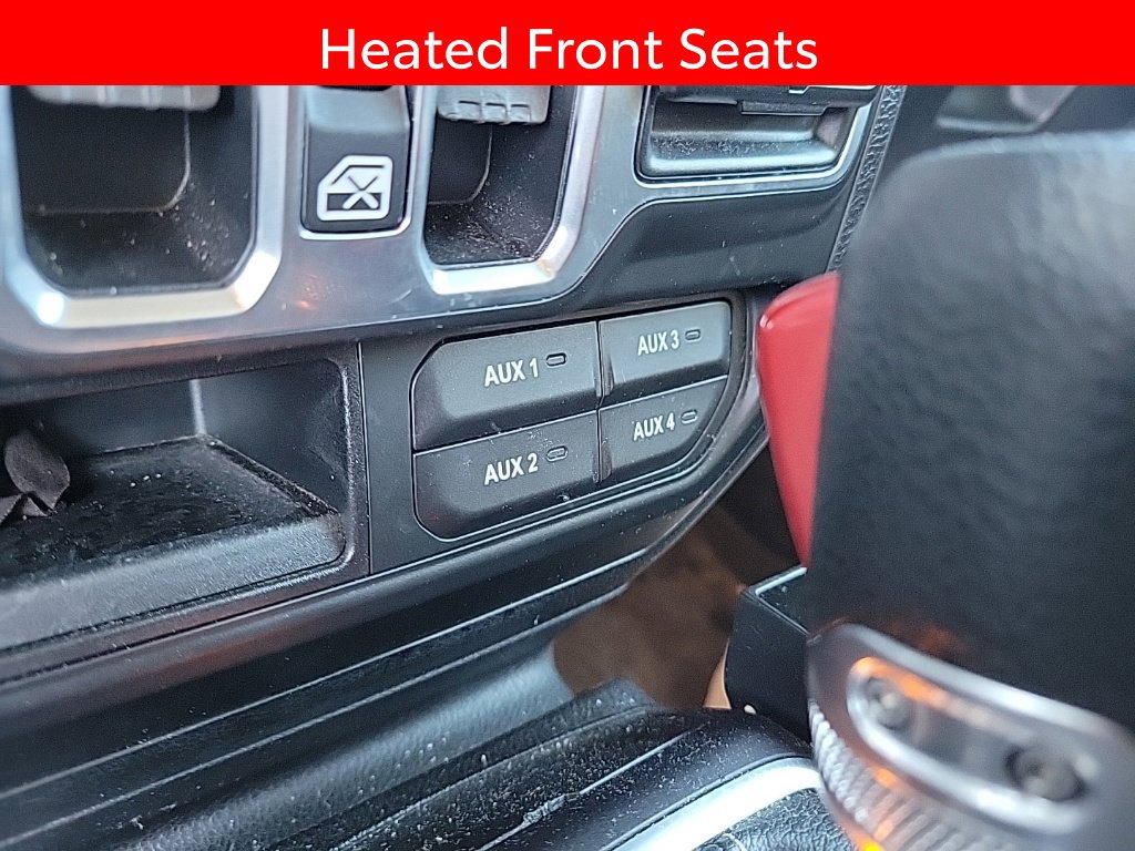 Used 2018 Jeep Wrangler Unlimited Sahara AWD/4WD image 9