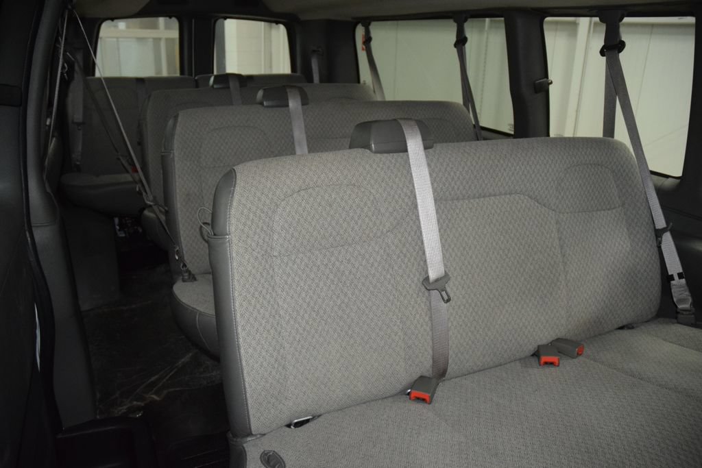 Used 2025 Chevrolet Express 3500 LT w/ LT Preferred Equipment Group RWD image 35