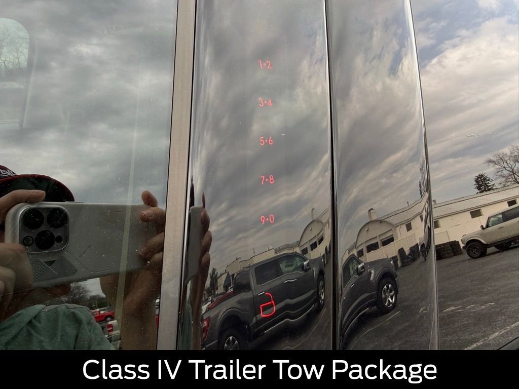 Used 2024 Lincoln Aviator Reserve w/ Equipment Group 201A image 4