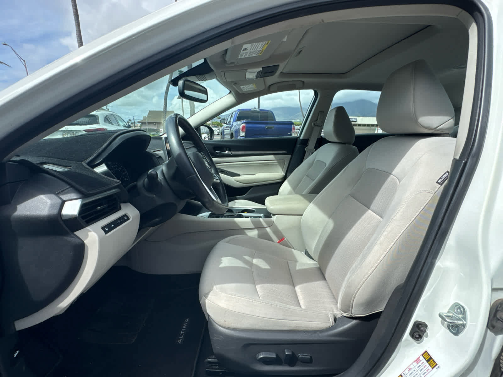 Used 2019 Nissan Altima 2.5 SV image 11