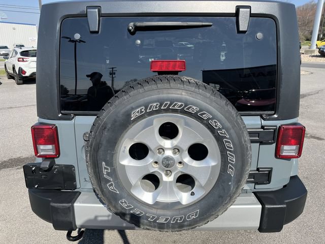 Used 2014 Jeep Wrangler Sahara w/ Dual Top Group AWD/4WD image 21