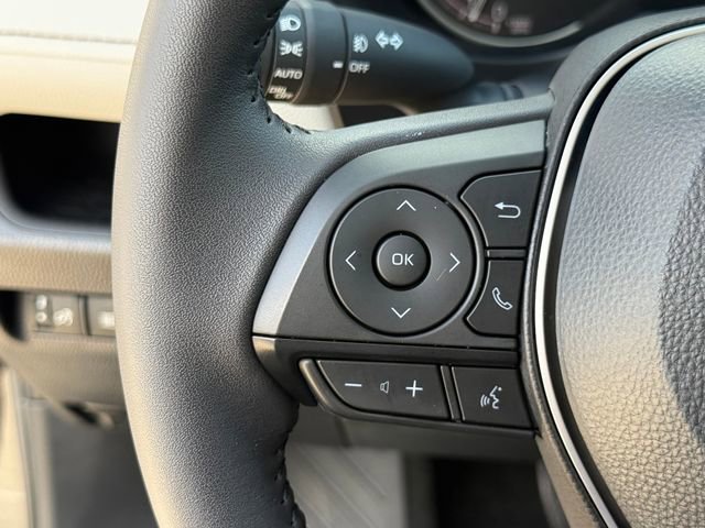 Used 2025 Toyota RAV4 XLE Premium image 17