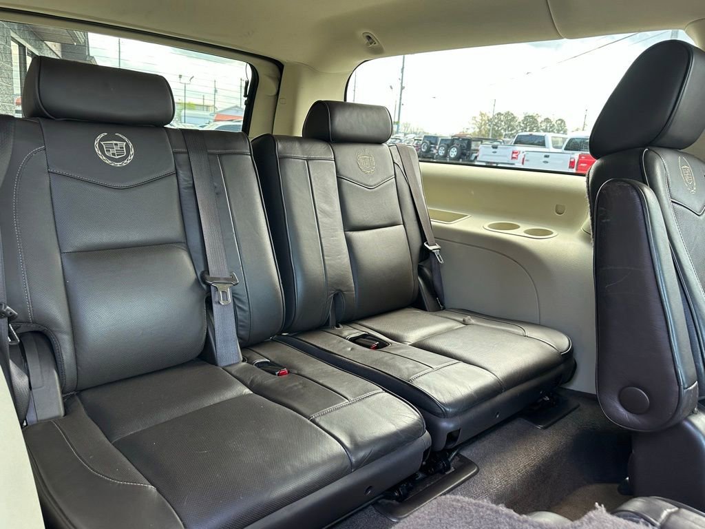 Used 2014 Cadillac Escalade ESV Platinum AWD/4WD image 36