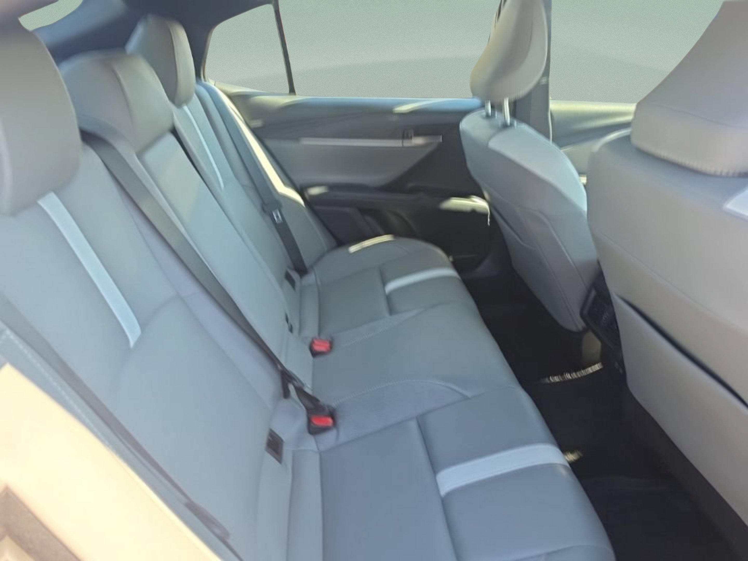 Used 2025 Toyota Camry SE FWD image 32
