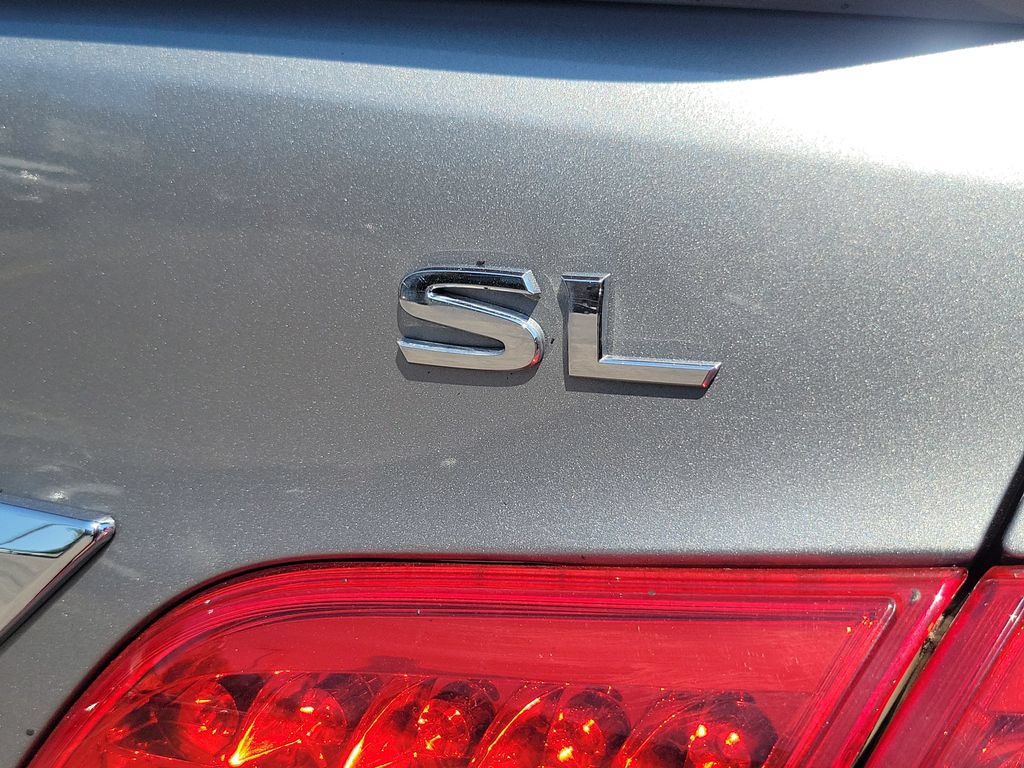 Used 2013 Nissan Sentra SL w/ Premium Pkg FWD image 8