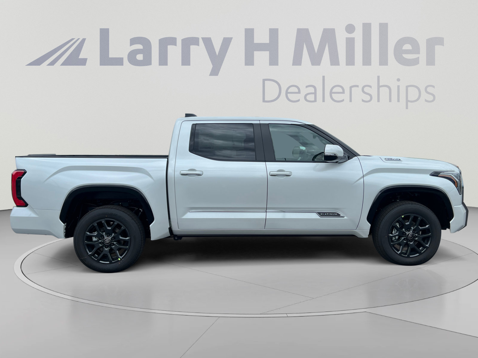 New 2026 Toyota Tundra Platinum w/ Tow Tech Package AWD/4WD image 6