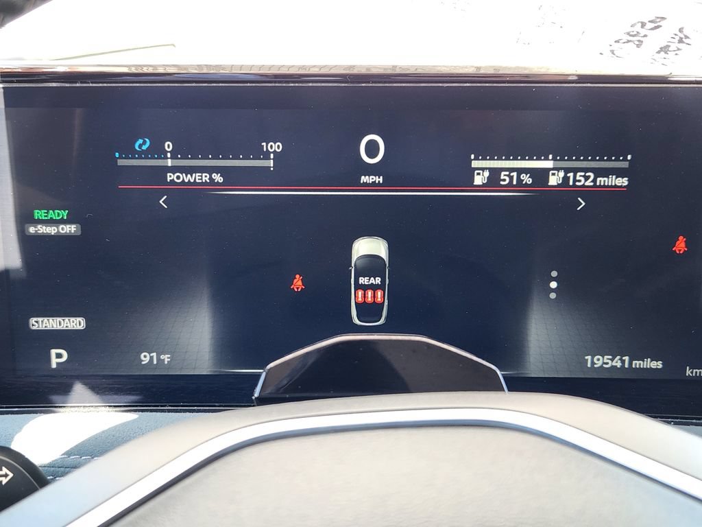 Used 2024 Nissan Ariya AWD image 12