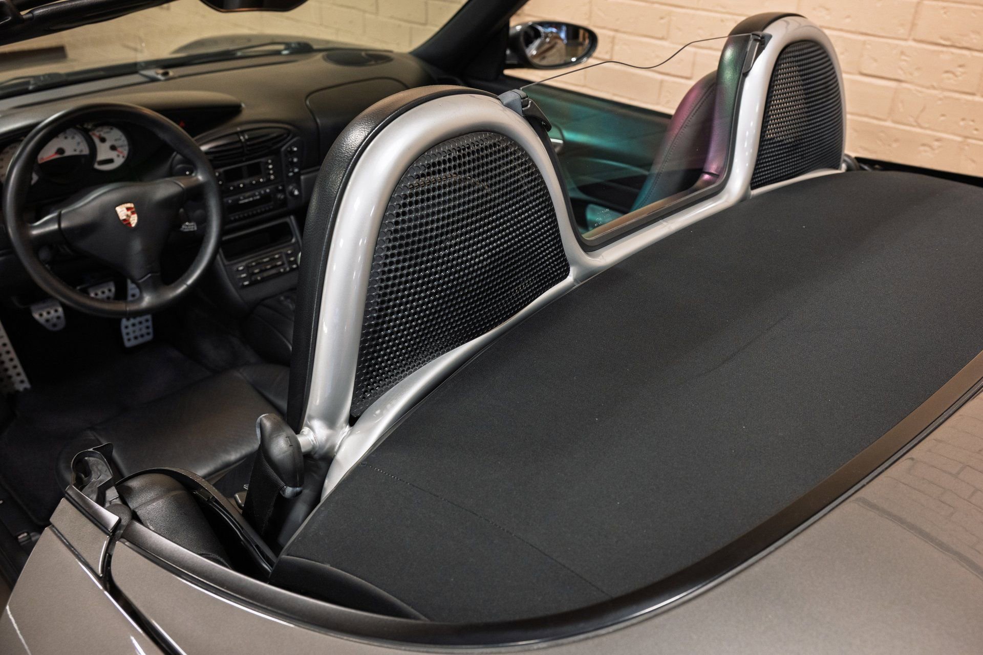 Used 2001 Porsche Boxster image 18