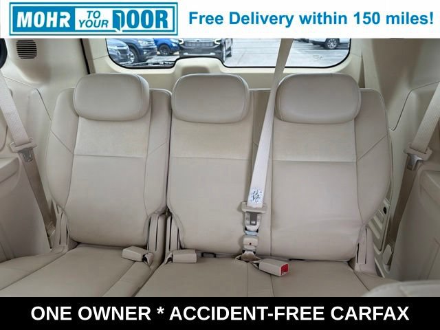 Used 2010 Chrysler Town & Country Limited w/ Entertainment Group #3 FWD image 37
