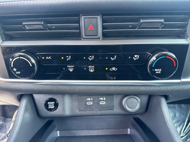 Used 2024 Nissan Rogue S image 34