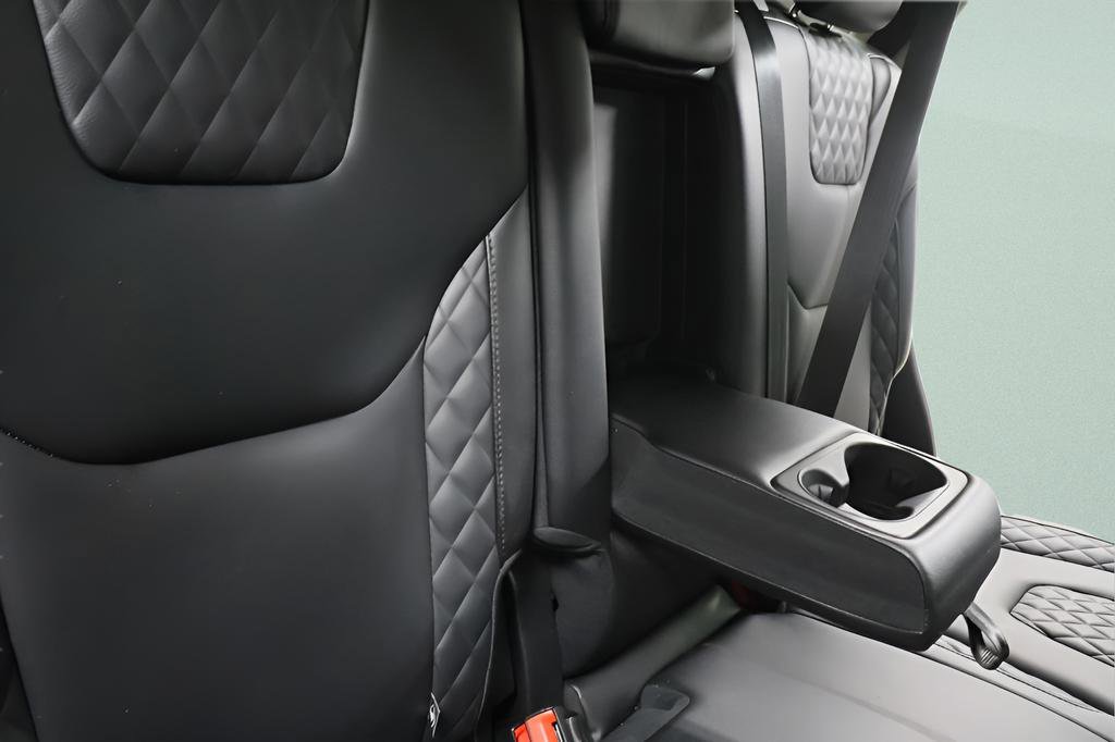 Used 2024 Ford Edge Titanium AWD/4WD image 31