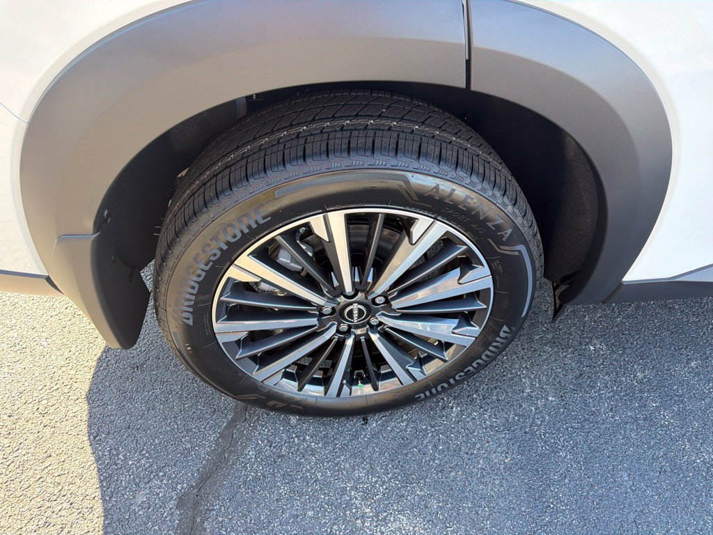 New 2026 Nissan Pathfinder Platinum AWD/4WD image 12