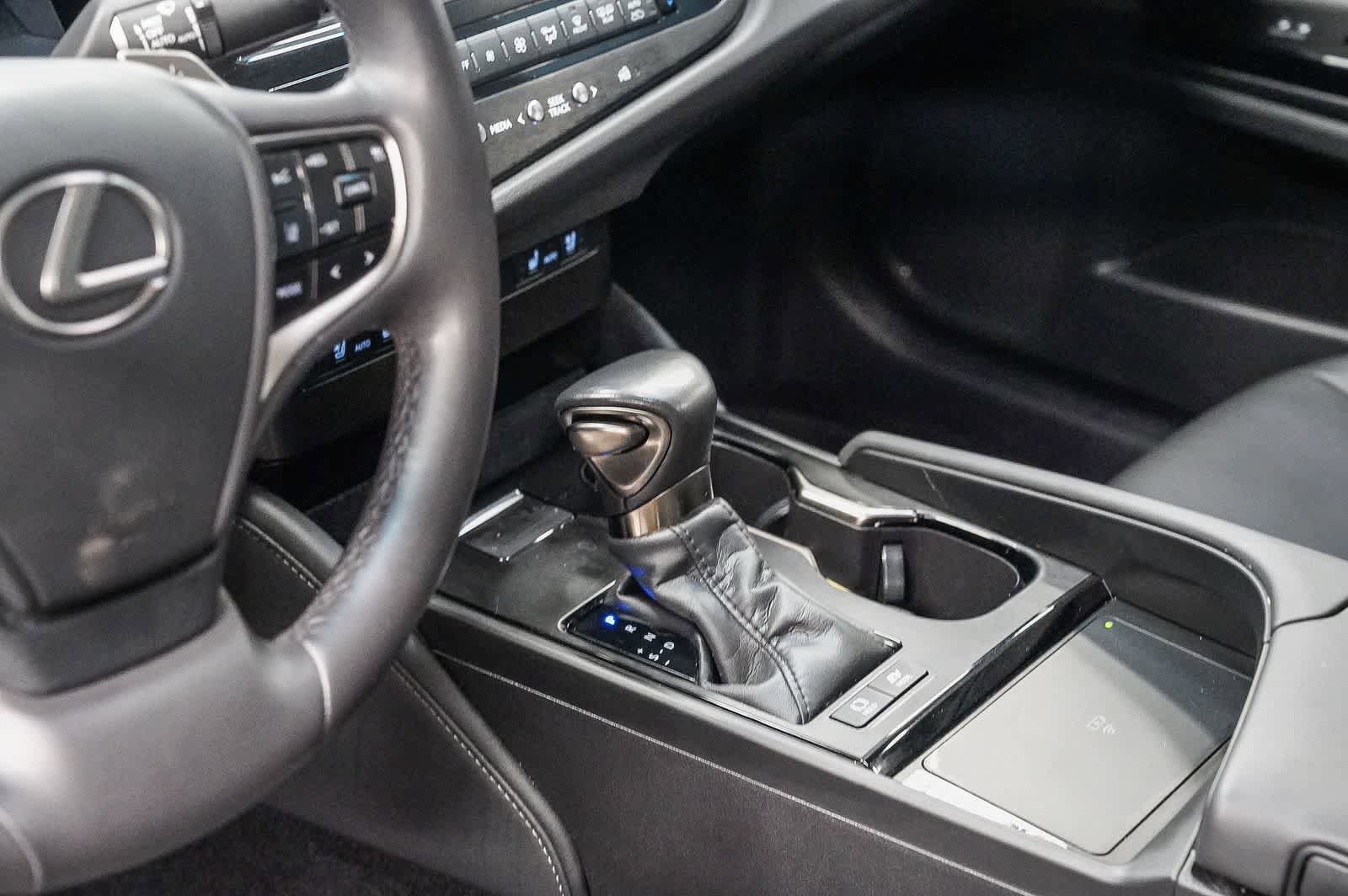 Used 2023 Lexus ES 300h w/ Premium Package FWD image 24
