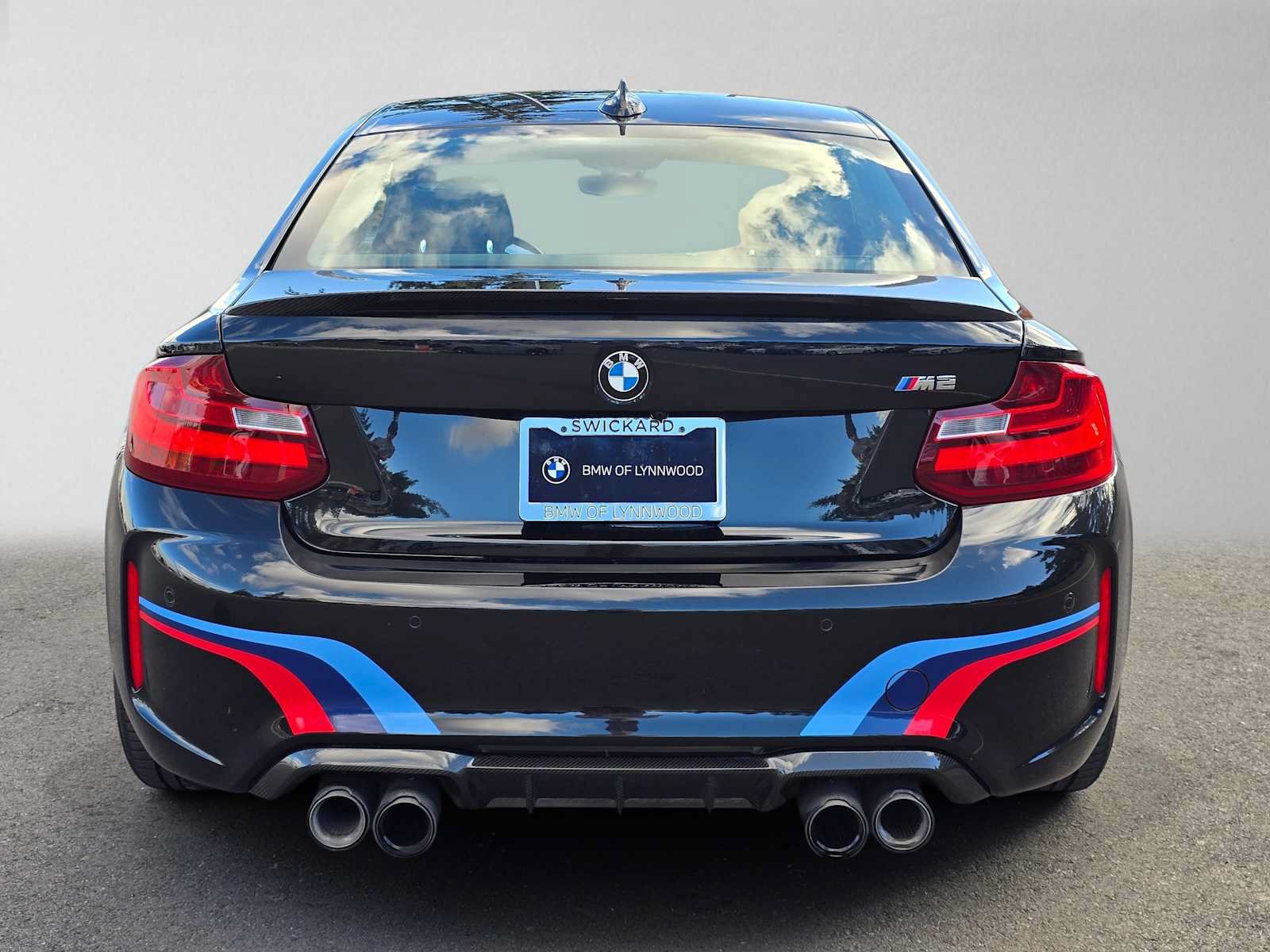 Used 2017 BMW M2 RWD image 4